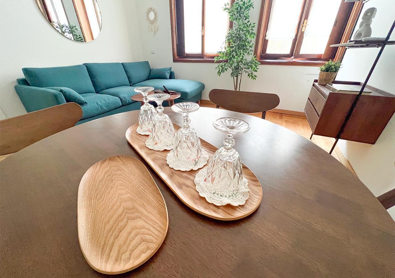 شقة Cozy Duomo - Elegant & Quiet, 300M From Cathedral ميلان المظهر الخارجي الصورة
