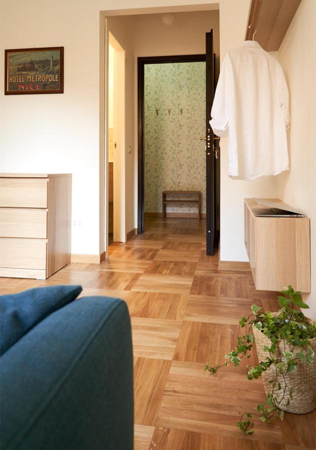 شقة Cozy Duomo - Elegant & Quiet, 300M From Cathedral ميلان المظهر الخارجي الصورة