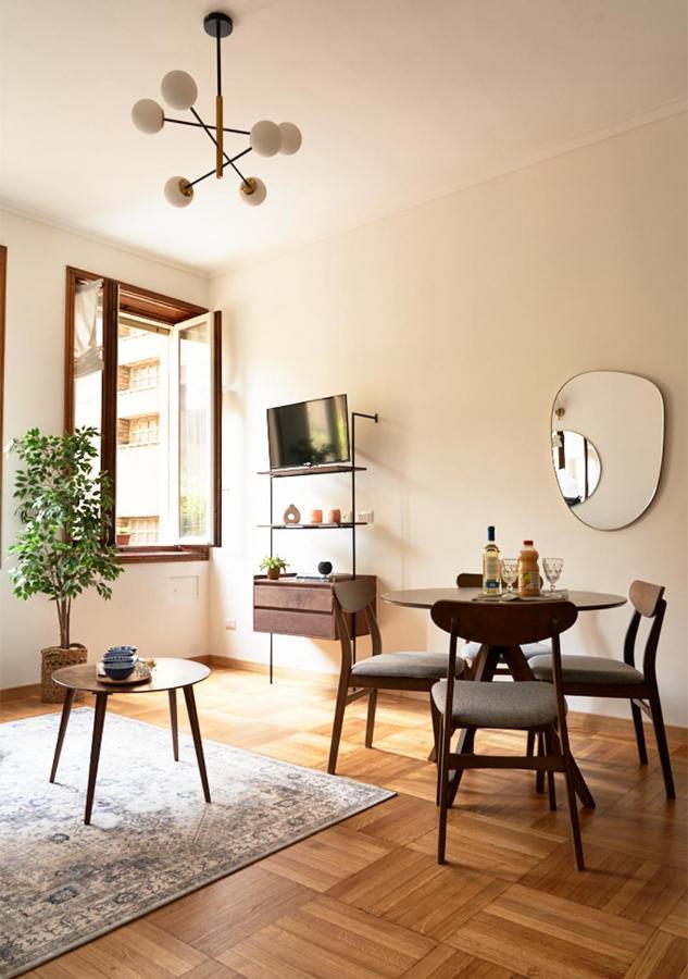 شقة Cozy Duomo - Elegant & Quiet, 300M From Cathedral ميلان المظهر الخارجي الصورة